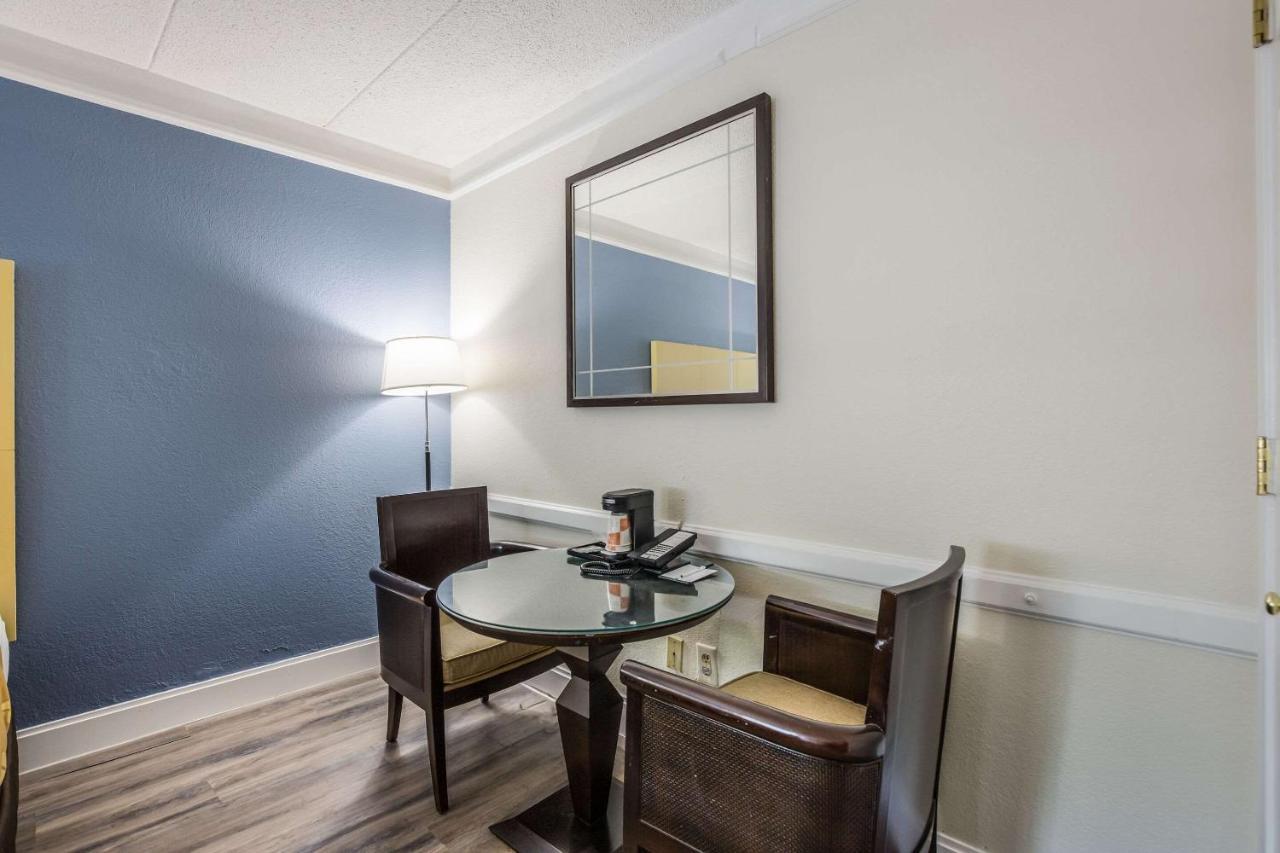 Quality Inn Hampton Esterno foto